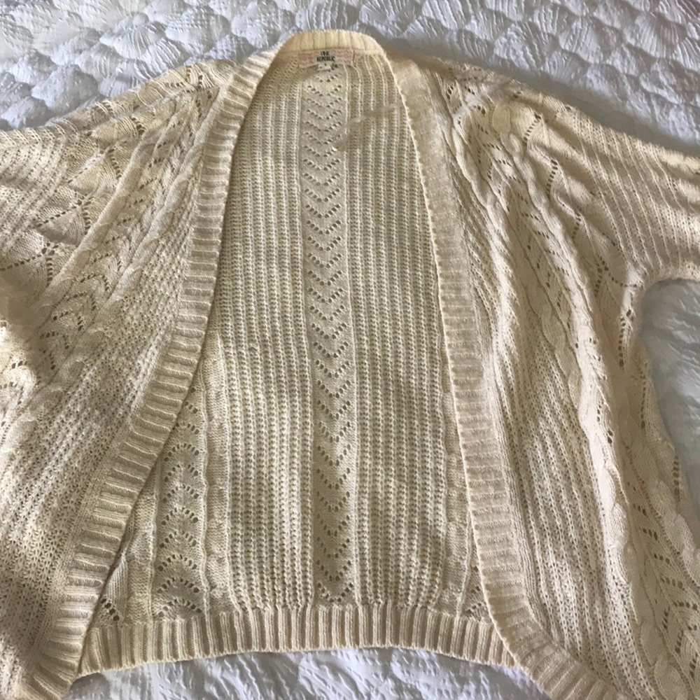 Cream knitted cardigan